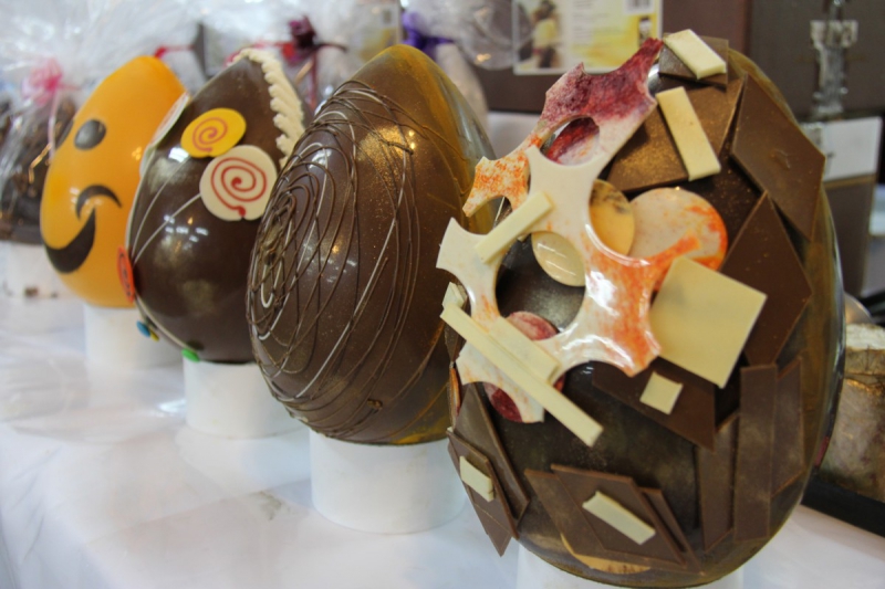 boulangerie-CARQUEIRANNE-min_chocolate_factory_eggs_easter-897028